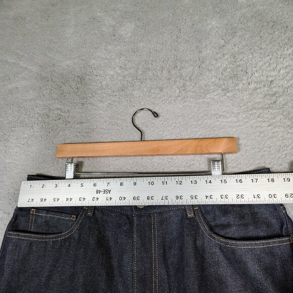 Uniqlo U Jeans Mens 36 Blue Denim Dark Wash Straight Leg High-Rise Casual - Picture 6 of 10